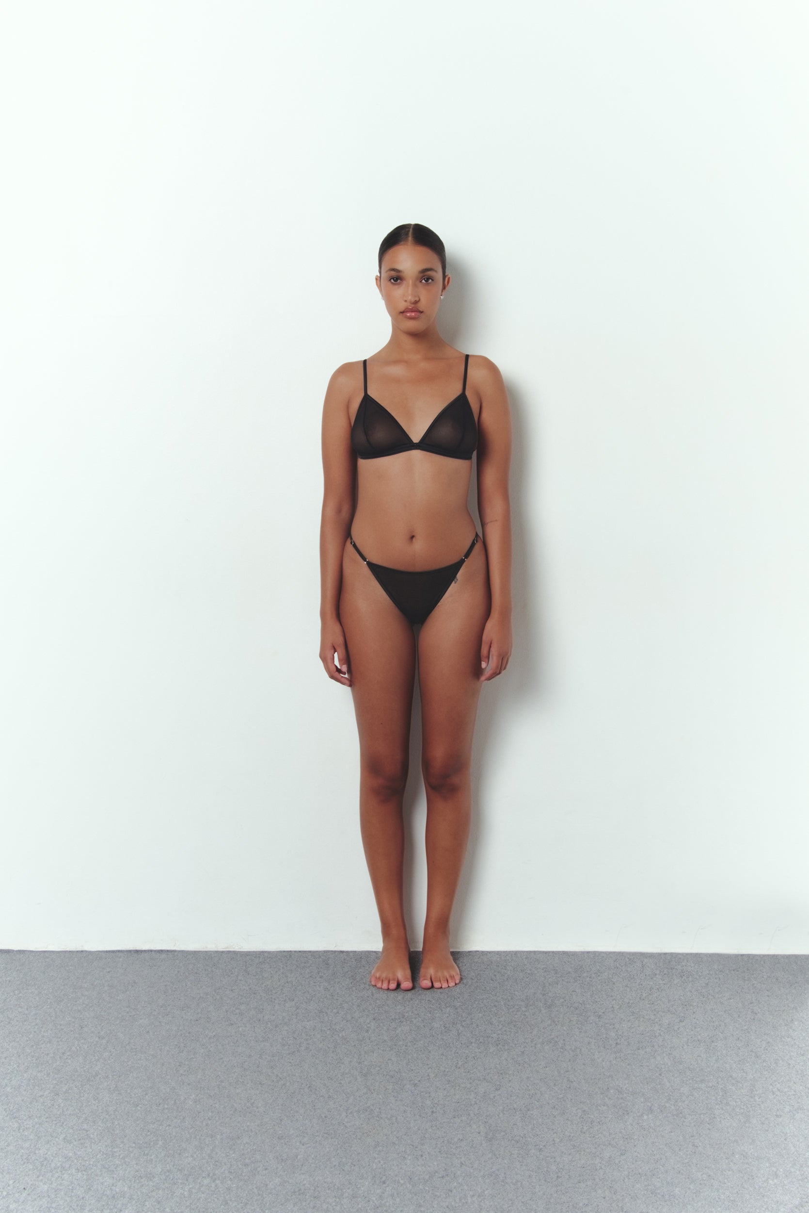 ESSENZA THONG - Black