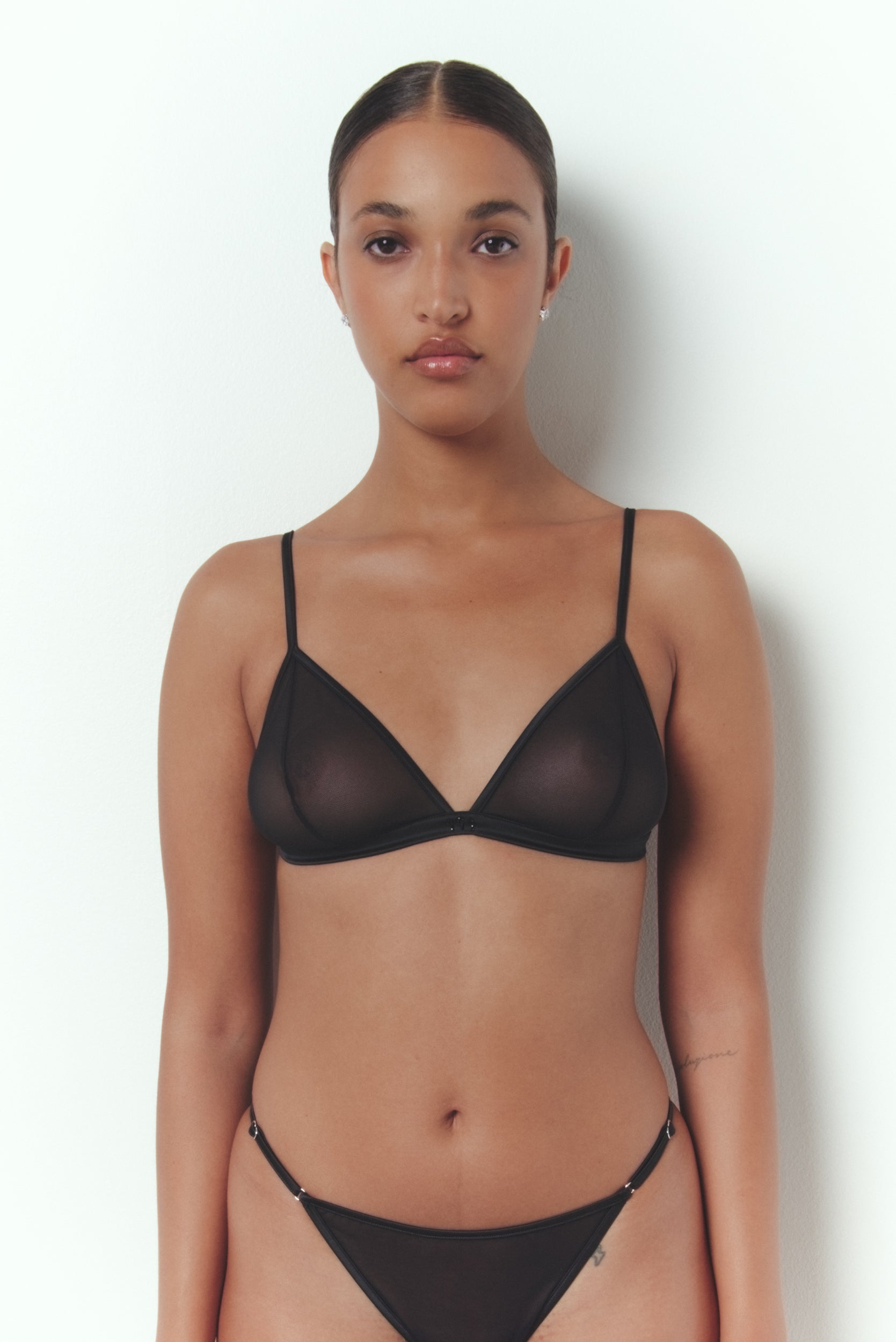 ESSENZA TRIANGLE BRA - Black